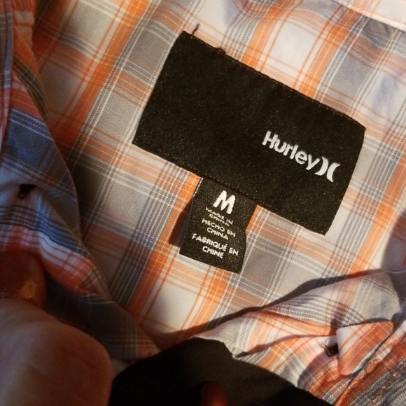 Hurley button up shirt med like new - Picture 3 of 4